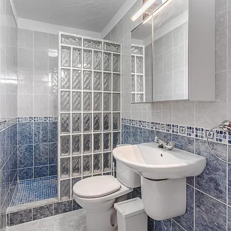 Lägenhet -2 Minute From The Beach.