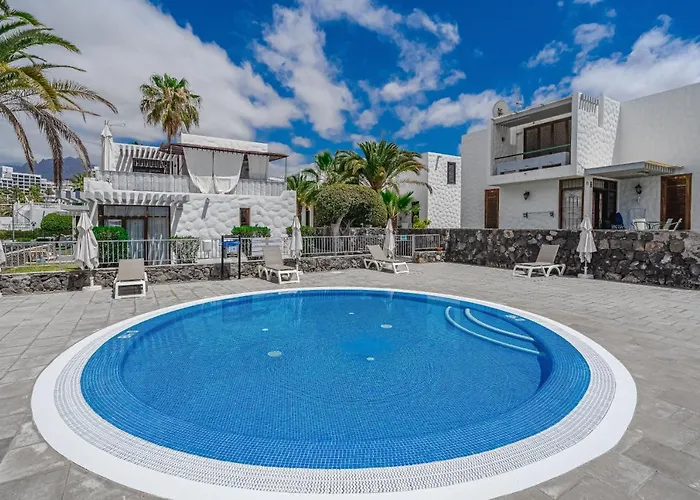 -2 Minute From The Beach. Apartment Playa de las Americas (Tenerife)