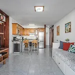 -2 Minute From The Beach. Apartman *
