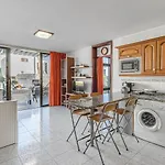 Apartman -2 Minute From The Beach.
